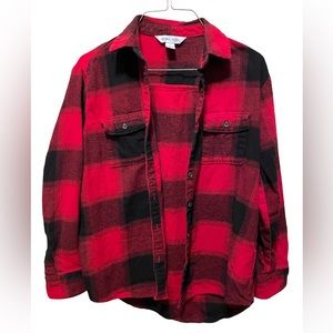 XS Old Navy Red & Black Plaid “The Boyfriend Shirt” Button Down